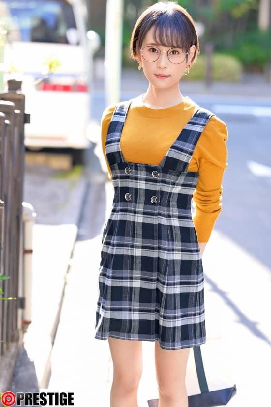 CHN-212 | 新・絶対的美少女、お貸しします。 111 浅井心晴(AV女優)22歳。 画像 1