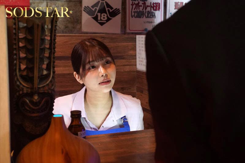 1start00584 | 経営難レンタルルームのワンオペ貧困女子、追加料金1000円で裏オプ解禁！汚オジに全身舐め奉仕FUCKでリピーター続出！ 唯井まひろ 画像 2