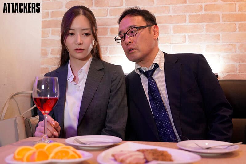adn00789 | 結婚してから4年間、一度もセックスしていない人妻が部長に抱かれた夜。 白峰ミウ 画像 6