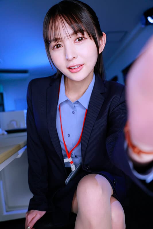 dsuvr00002 | 【VR】【8K】超美形女上司からの深夜SEX残業命令！ずぅ～っと見つめられながら焦らしの射精管理をされつづける日々に僕は気が狂いそうです 幸村泉希 画像 3