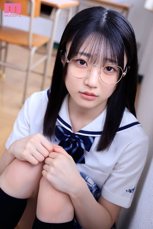 mida00684 | いつもボッチの地味っ子文学少女は都合のイイぼくら専用のザーメンシャワーオナペット 輝星きら 画像 1