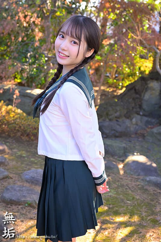 mudr00381 | 性欲の溢れたエロ過ぎ制服美少女が汗だくになって男を貪る絶倫性交 咲月ひな 画像 2